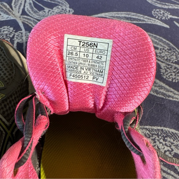 ASICS Women’s GT-2170 Sneaker
Size 10 - Picture 6 of 7